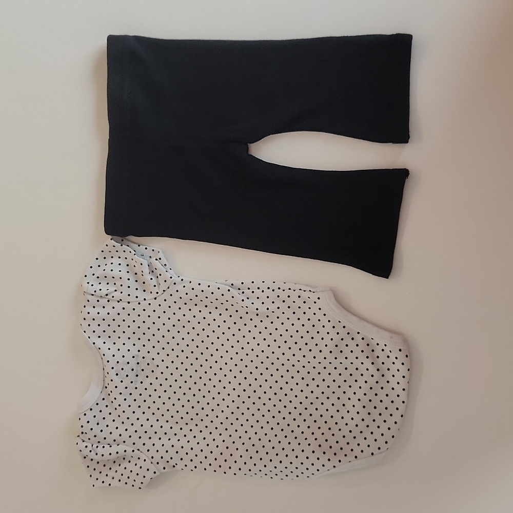 Hello Kitty Bodysuit & Pant Set 6M - Picture 5 of 7